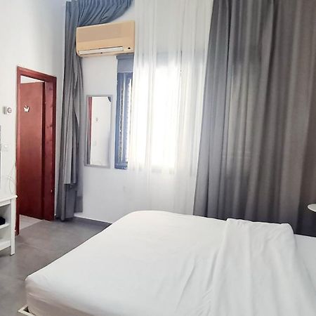Nice Apartments On Ben Yehuda Str Tel Aviv Rum bild